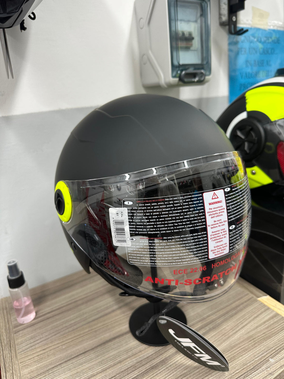 JFM 205 Nero Opaco/Giallo Fluo