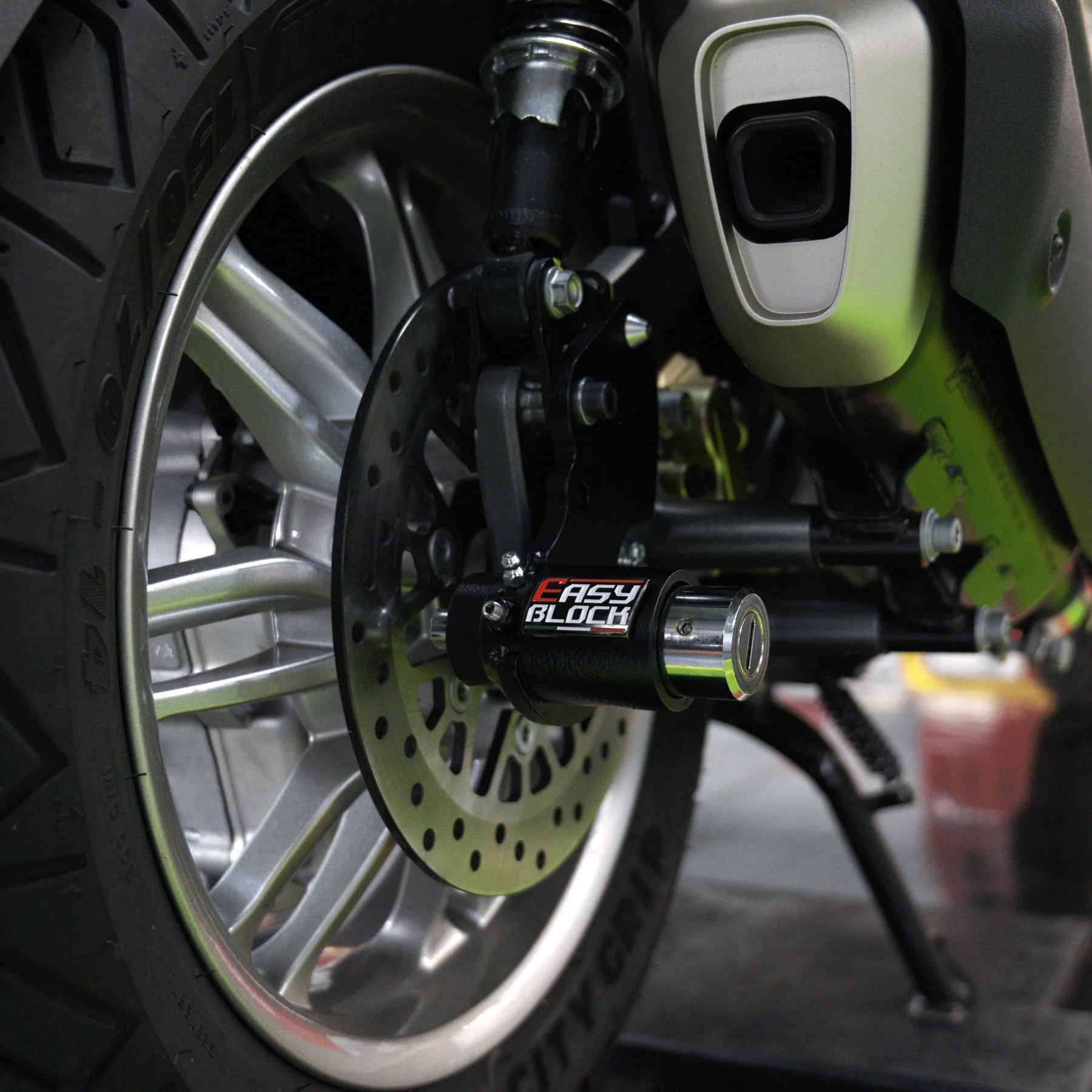 EasyBlock antifurto moto compatibile con PIAGGIO BEVERLY 400 HPE \ 400 S (2021-2025)