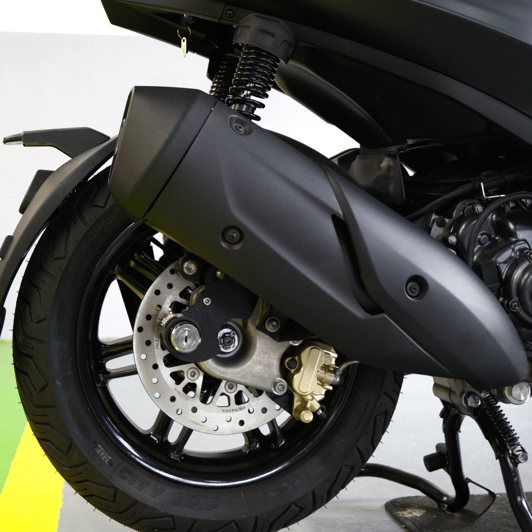 EasyBlock antifurto moto compatibile con PIAGGIO BEVERLY 300 HPE \ 300 S (2021-2025)