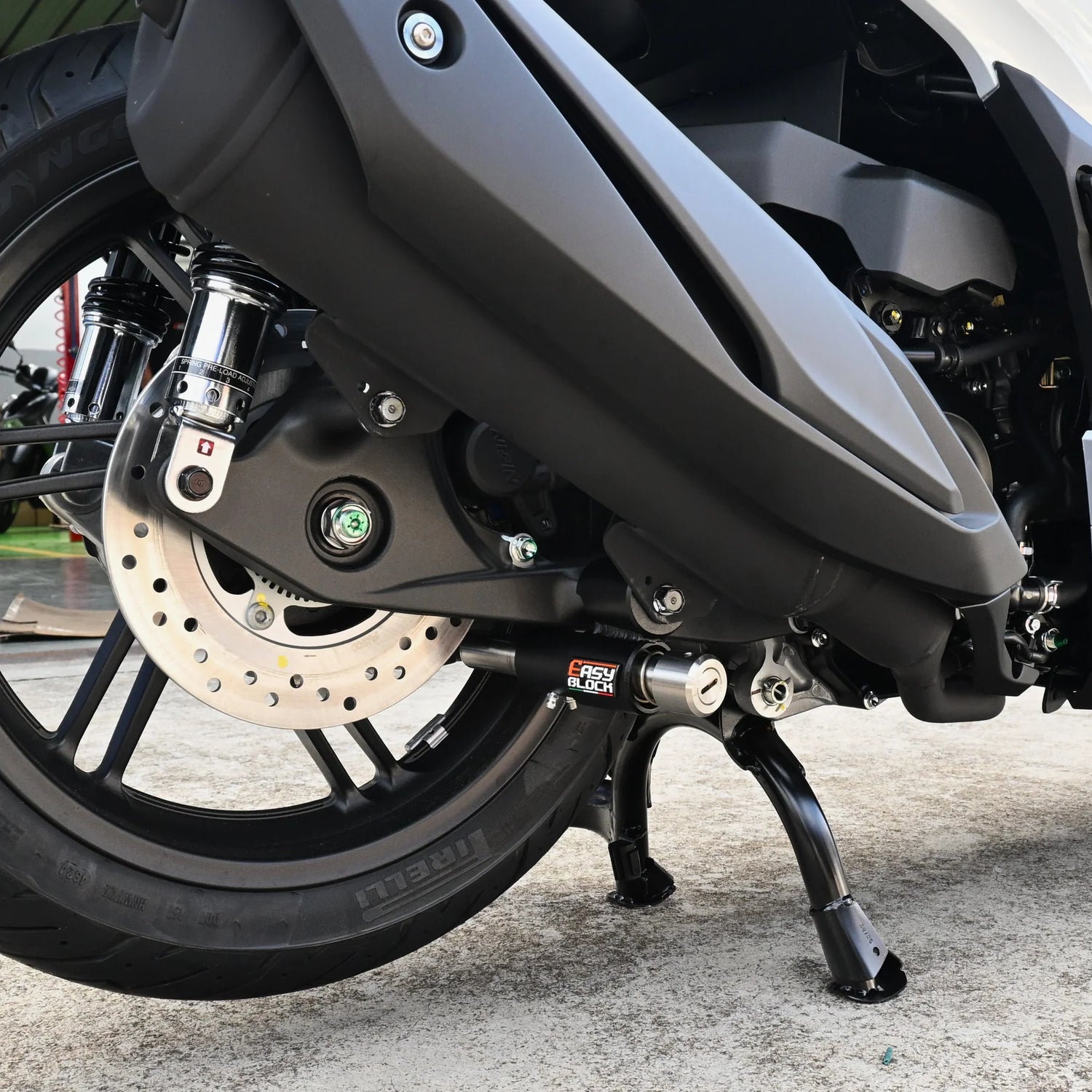 EasyBlock antifurto moto compatibile con PIAGGIO MEDLEY 125/150/200 (2016-2025)